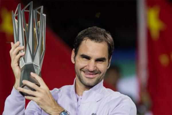 Federer sắp vượt Djokovic về số tiền thưởng